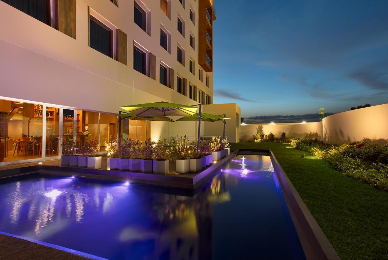 Galeria Plaza Irapuato Hotel Екстериор снимка